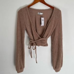 NWT Hollister Wrap Sweater Crop Top Size Medium Tan
